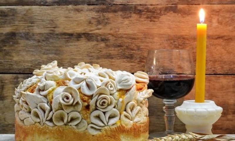 Kako treba ugasiti slavsku svijeću: Čin koji označava smiraj prazničnog dana