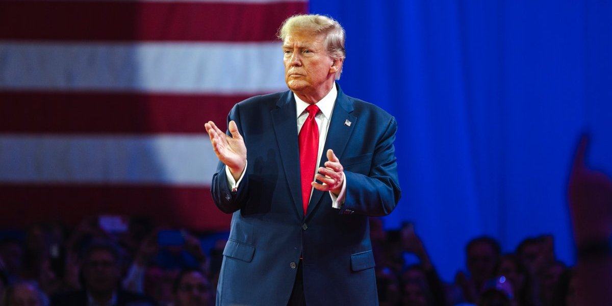 Tramp imenovao bivšu kongresmenku za direktorku Nacionalne obavještajne službe: “Ona se bori za naša ustavna prava”