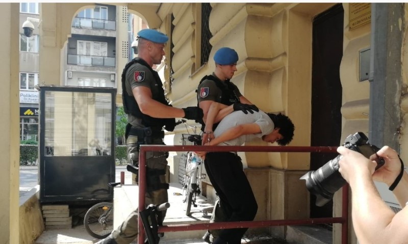 Ubistvo migranta u BiH: Avganistancima produžen pritvor za naredni mjesec