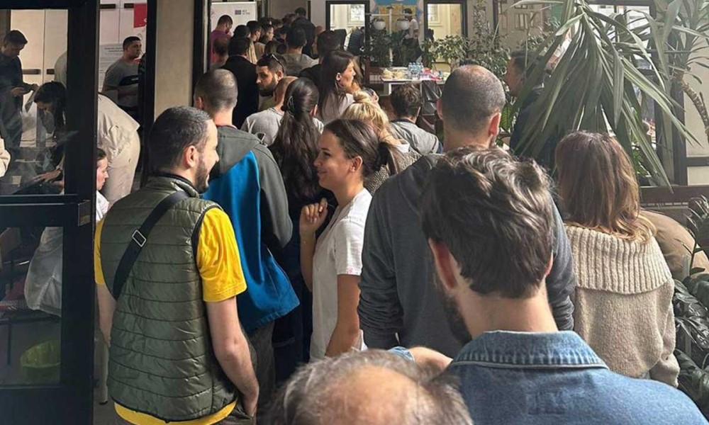 Solidarnost u najtežim trenucima: Ova slika iz Novog Sada pokazuje plemenitost građana