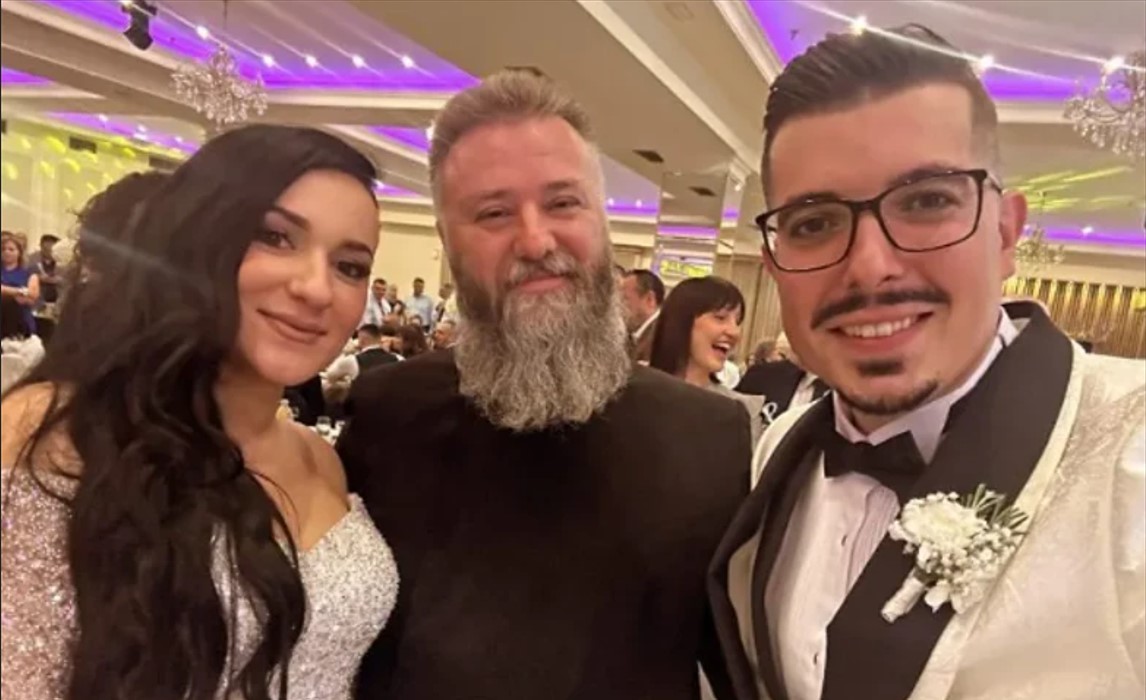 Prisutni ostali bez riječi: Otac Predrag Popović održao govor na svadbi FOTO