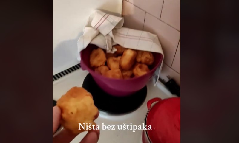 Mnoge vratio u prošlost! Banjalučanin pokazao šta ga je dočekalo na selu kod bake: Podijelio i recept VIDEO
