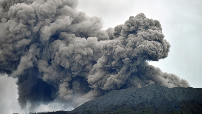 Eruptirao vulkan na Kamčatki: Pepeo dostigao visinu od 11,5 kilometara
