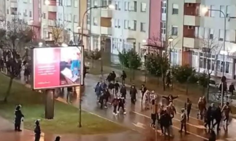 Delirijum u Banjaluci! Navijači Borca poslali jasnu poruku igračima i navijačima LASK-a VIDEO