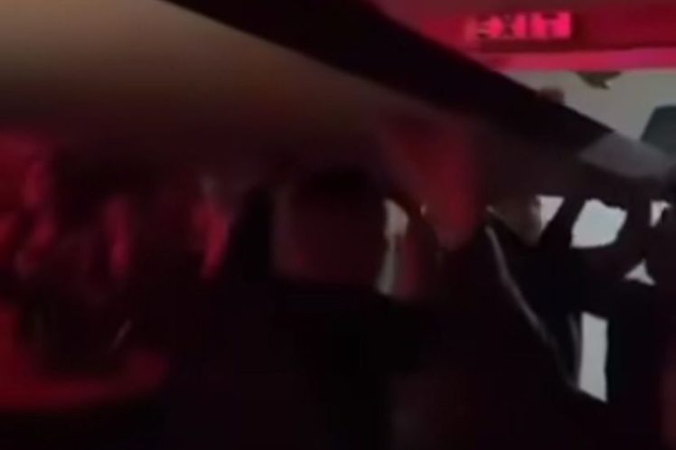 Plafon pao na goste diskoteke u Srbiji VIDEO