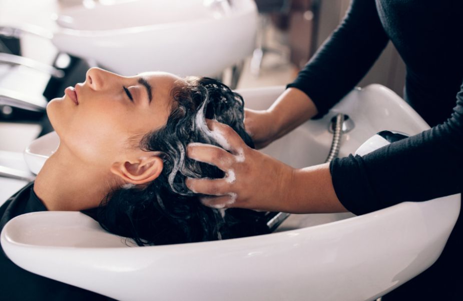 Sindrom moždanog udara u salonu: Kako pranje kose kod frizera može uzrokovati šlog