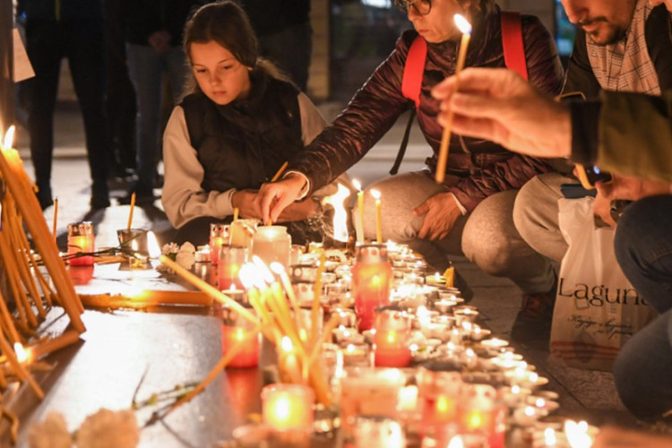 Treći Dan žalosti u Vojvodini: Troje povrijeđenih i dalje kritično