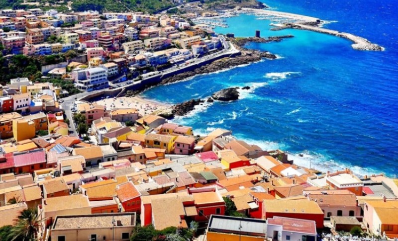 Okruženo prirodom i blagoslovljeno sa puno sunca: Selo u Italiji nudi kuće za jedan evro