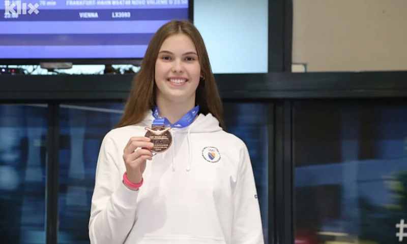 Humanitarna aukcija: Lana Pudar daje bronzanu medalju sa Svjetskog prvenstva