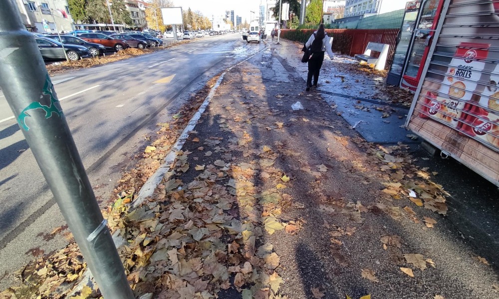 Borba sa lišćem i blatom se nastavlja: Čišćenje banjalučkih ulica u toku FOTO/VIDEO