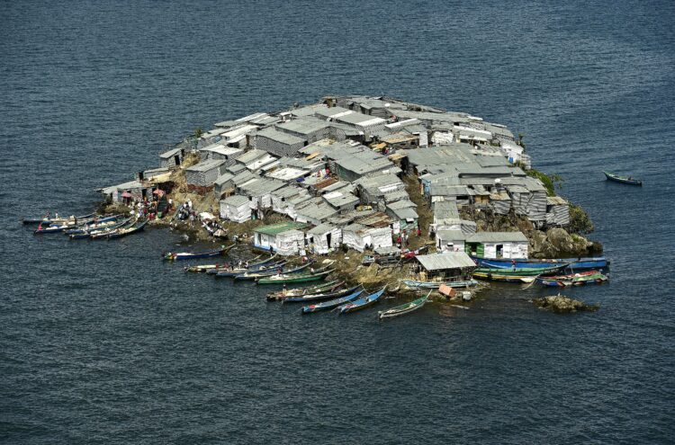 Migingo – najnaseljenije ostrvo na svijetu kojem je mir donio nilski smuđ