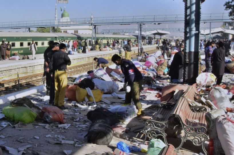 Teroristički napad u Pakistanu: Poginule 24 osobe, desetine ranjeno