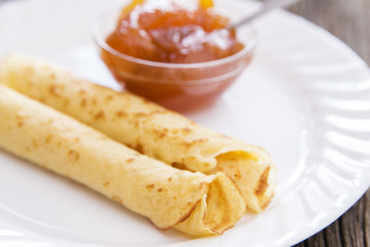 Koliko jaja ide u smjesu za palačinke? Ovo je prava mjera za savršeno tijesto