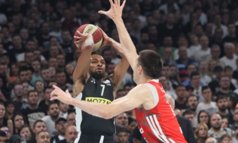 Svi putevi vode u Arenu! Košarkaši Zvezde i Partizana večeras igraju meč 11. kola Evrolige