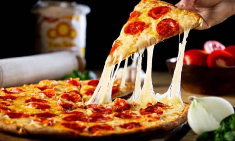 Zanimljivo! Da li ste znali da se u SAD svakoga dana u prosjeku pojede 720 ari pice