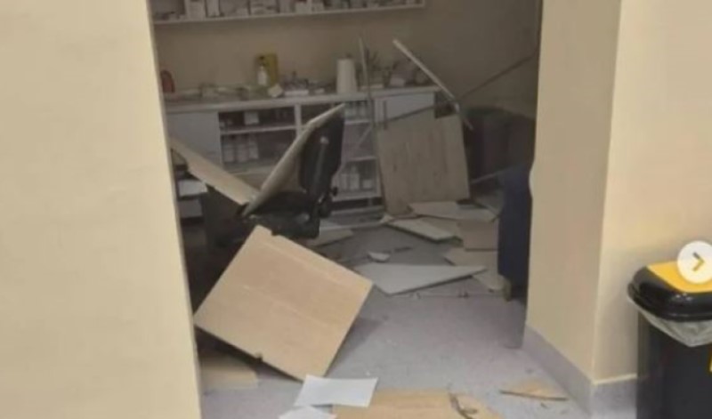 Srećom, izbjegnuta tragedija: Pao dio plafona u klinici za kardiologiju, oglasio se UKC