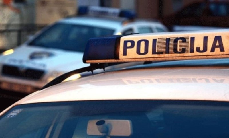 Navodni fizički obračun: Muškarac pao sa prozora, policija istražuje incident