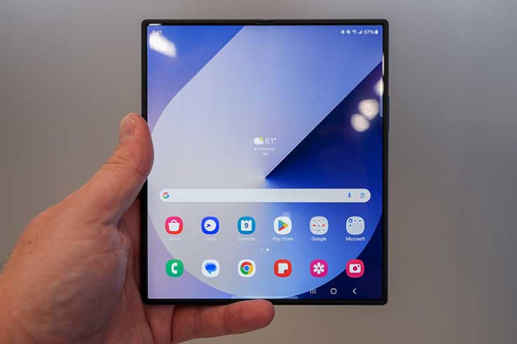 Samsung predstavio novi sklopivi telefon: Rasprodat za samo deset minuta