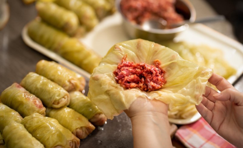 Trik s kojim ćete uvijek dobro začiniti mljeveno meso za sarmu