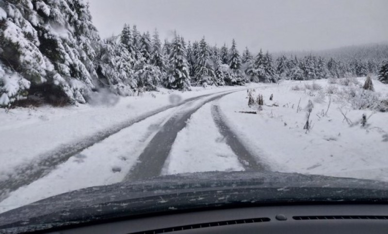 Vozači, oprezno i strpljivo! Stanje na putevima širom BiH jutros nije bezbjedno