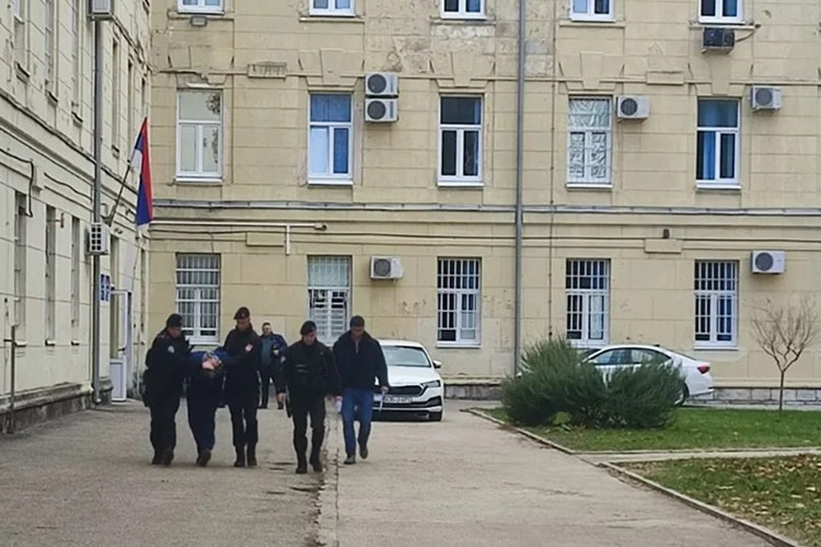 Napao policajca: Miletić sproveden u Tužilaštvo