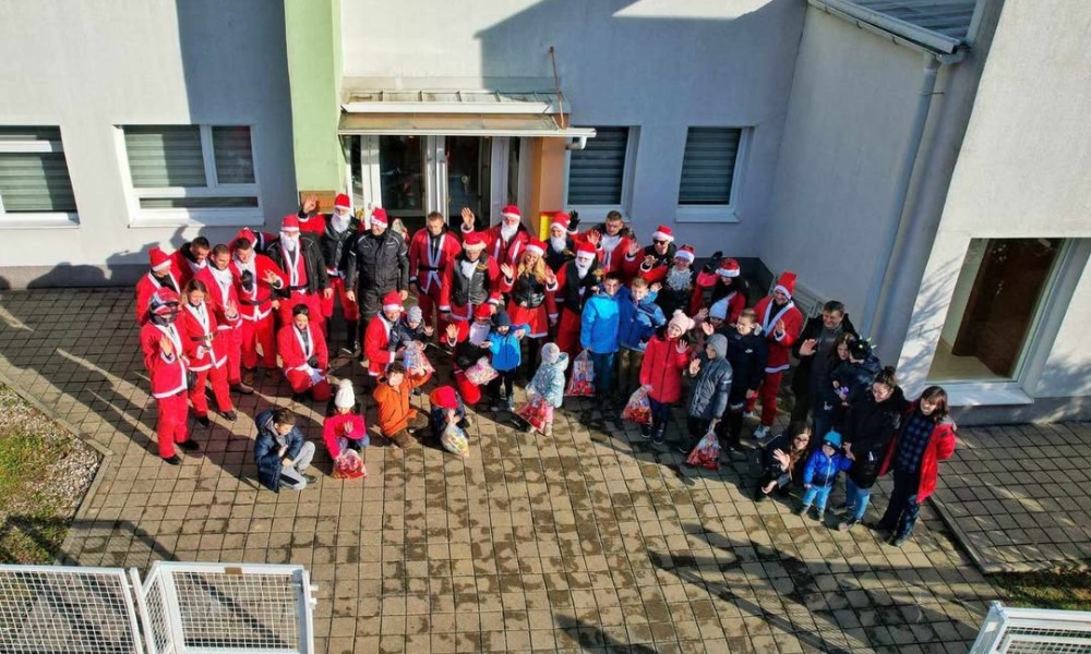 Banjalučki bajkeri-Djeda Mrazovi nastavljaju tradiciju: I ove godine poklonima će obradovati mališane FOTO