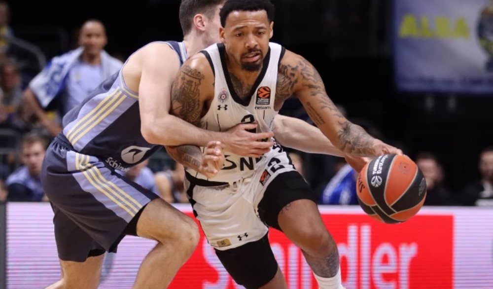 Plej produžio ugovor: Džons i naredne sezone u “crno-bijelom” dresu