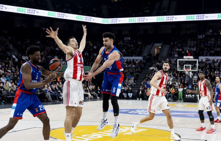 Efes sa pola gasa do pobjede: Istanbul i dalje neosvojiv za Zvezdu