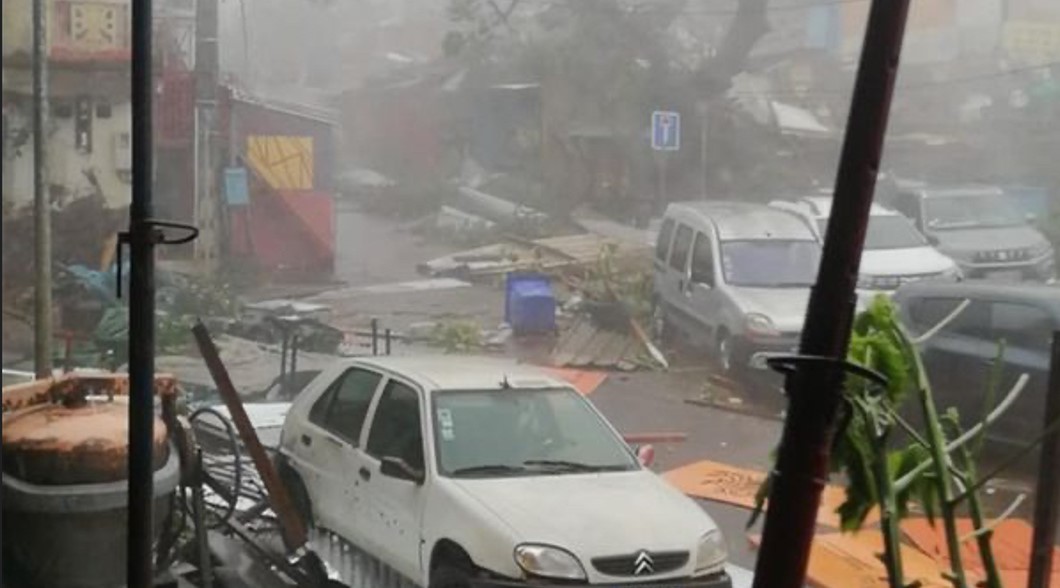 Snažan ciklon pogodio ostrvo: U oluji poginulo najmanje 11 osoba