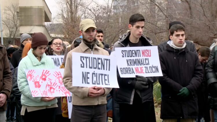 Blokirano više od 40 fakulteta: Protest u Novom Sadu kod zgrade Rektorata