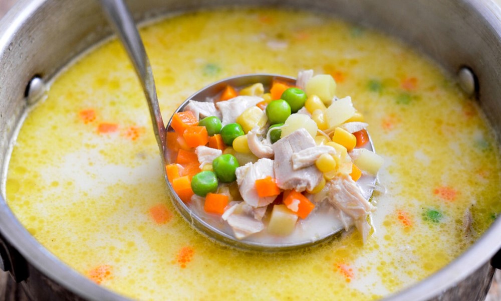 Ukusom će raspametiti sve: Šta profesionalni kuvari dodaju u pileću supu