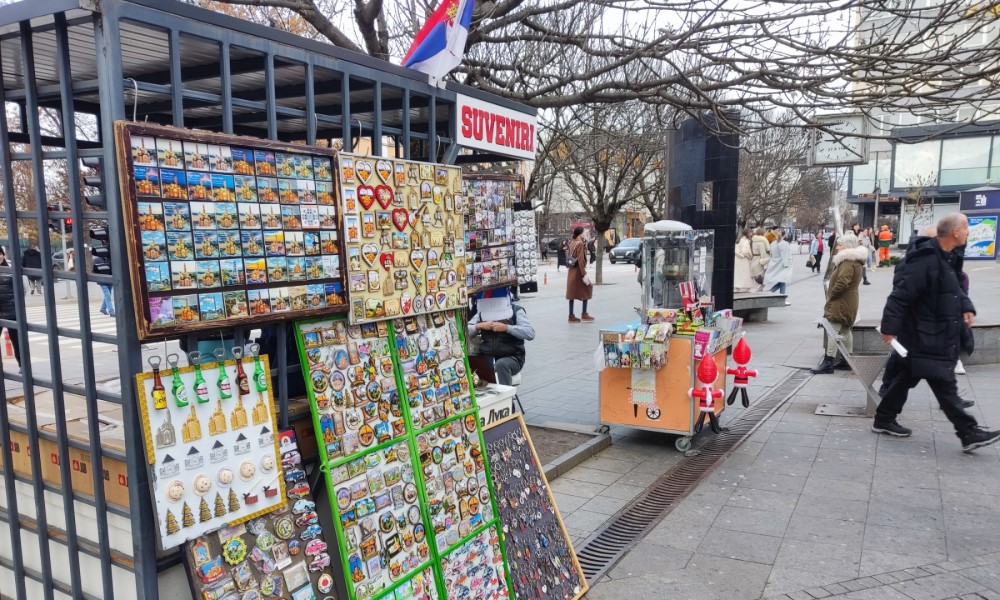 Turisti bi da ponesu sitnicu za uspomenu, ali gdje je kupiti? Centar Banjaluke bez suvenirnice FOTO