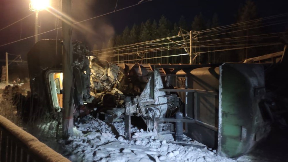 Jeziva tragedija: U sudaru vozova poginulo najmanje 14 osoba VIDEO