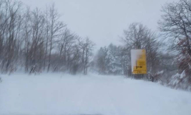 Drvar zavejan: Potreban helikopter za hitan transport pacijenta u Banjaluku