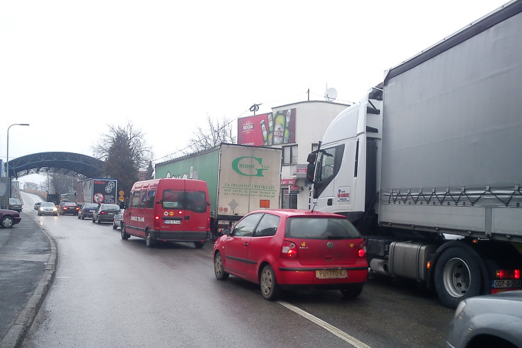 Milijarde evra izgubljene u čekanju: “Zelene trake” ključ za brži transport