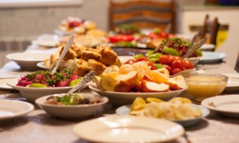 Žalite se da vam je vruće? Onda ovu hranu nemojte jesti