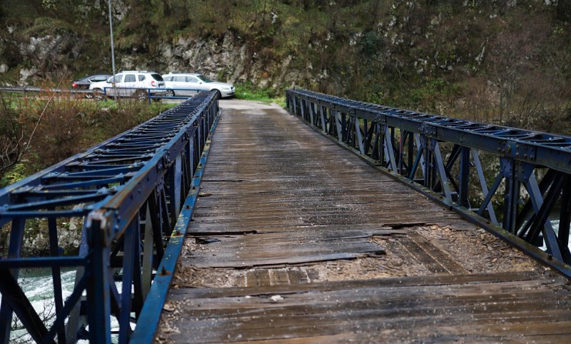 Vozači, oprezno: Obustavljen saobraćaj u ovom dijelu Banjaluke zbog rekonstrukcije mosta
