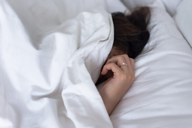 Koliko vremena vam treba da zaspite? Ako je manje od pet minuta, možda imate problem