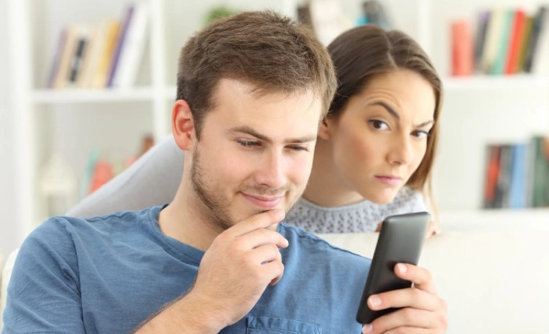 U doba aplikacija za upoznavanje: Gdje je danas neoprostiva granica prevare?