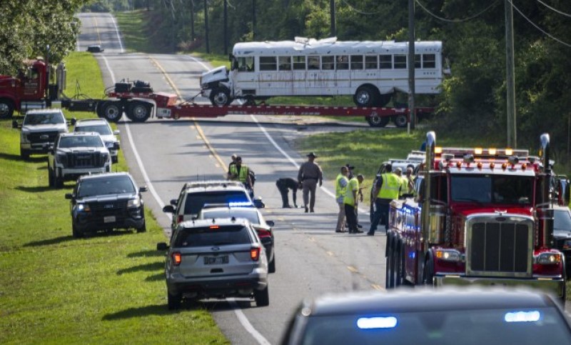Strahota! Autobus udario pješake, najmanje šest osoba poginulo, 49 povrijeđeno FOTO/VIDEO