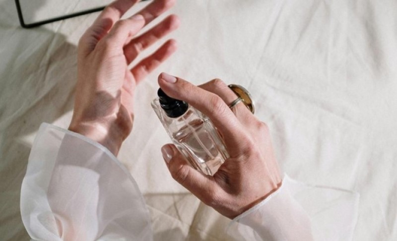 Malo beauty rituali i savjete: Evo kako da parfem traje cijeli dan