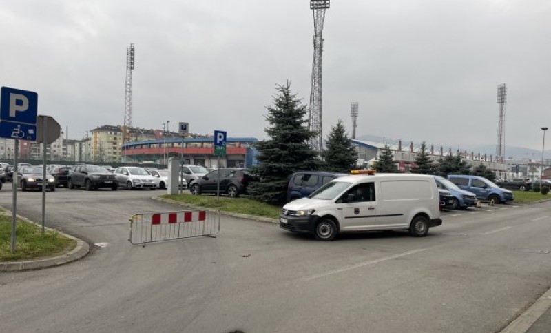 Saga u Banjaluci se nastavlja: Pogledajte kome pripada parking kod Vlade Srpske FOTO