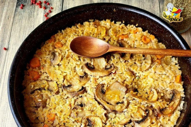 Recept dana: Posni pilav sa gljivama