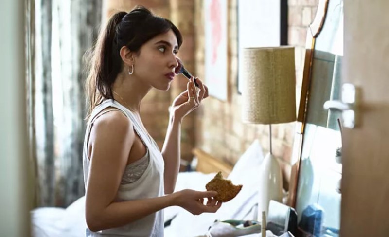 Neke trendove treba izbjegavati: Izgledaćete starije ako pravite ove greške u šminkanju