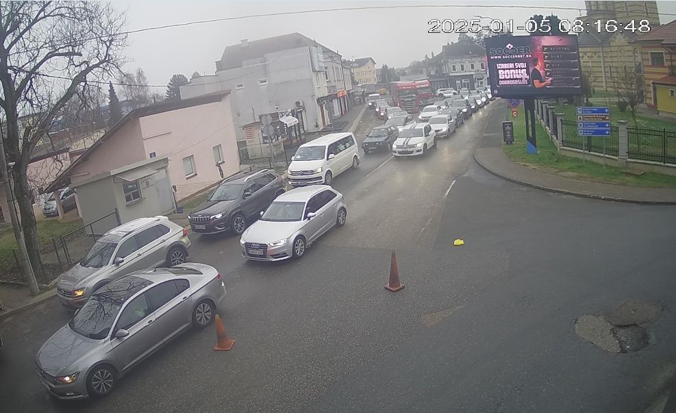 Vozači, naoružajte se strpljenjem: Gužva na ovom graničnom prelazu u BiH