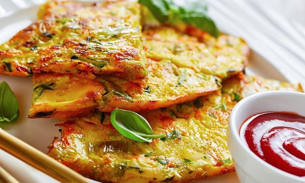 Pravićete svaki dan: Pikantni zapečeni omlet sa tikvicama