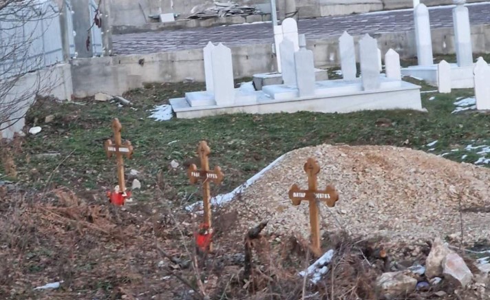 Iguman Luka poručio: Počupani su krstovi i oskrnavljeno srpsko, a ne bošnjačko groblje