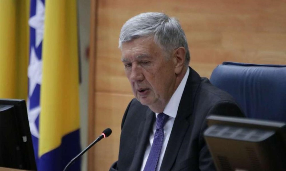 Sve opcije otvorene: Vlast ostala bez većine, ali ne i bez vlasti