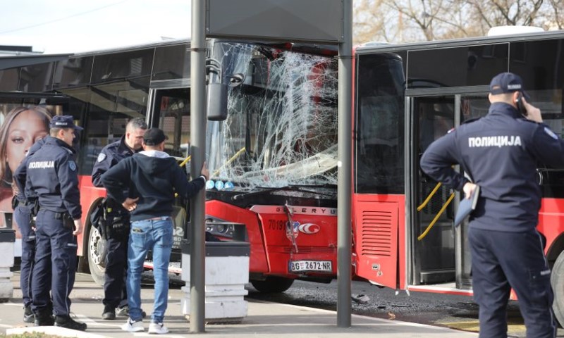 Oglasio se vozač autobusa nakon nesreće: “Kao da je nešto eksplodiralo”