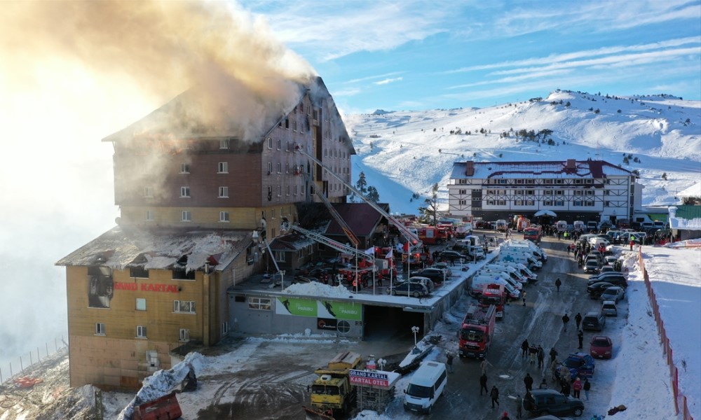 Vodom gasili zapaljeno ulje: Poznat uzrok požara koji je odnio 78 života
